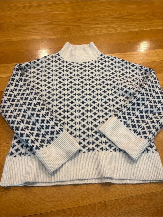 For The Republic Sweaters - For The Republic Women's White and Navy Turtleneck Patterned Sweater